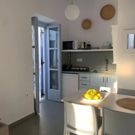 Liada Cosy Avec Balcon, Centre De Parikia Et Proche Páros