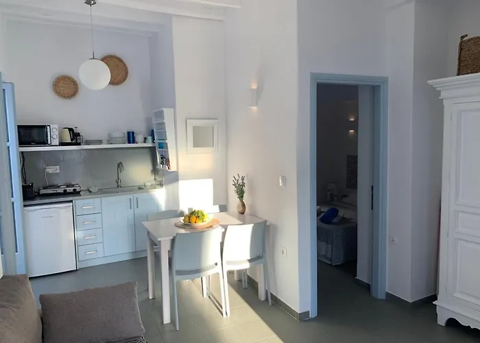 Liada Cosy Avec Balcon, Centre De Parikia Et Proche Parikia (Paros)